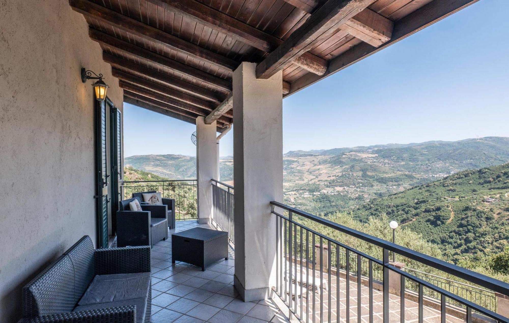 3 Bedroom Beautiful Home In Librizzi Экстерьер фото